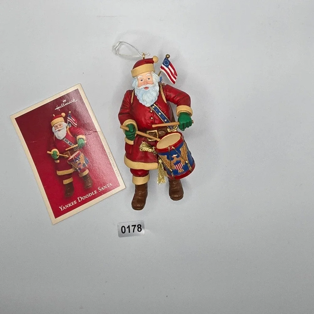 Hallmark Keepsake Yankee Doodle Santa 2005 Christmas Ornament Drummer Flag#948